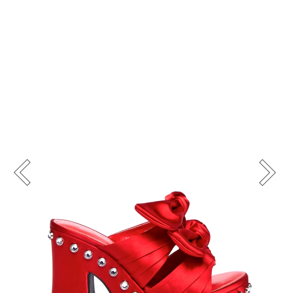 Dolls kill 70.00 never worn still in box size 8